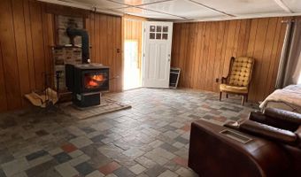 8 Graffam Rd, Baldwin, ME 04091
