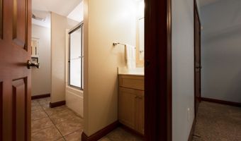 10671 Geist Ridge Ct, Fishers, IN 46040