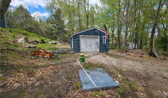 29 Parker St, Glocester, RI 02814