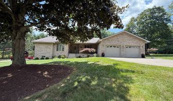 105 Beechwood Dr, Beaver, WV 25813