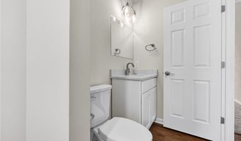 578 N Main St, Amherst, OH 44001