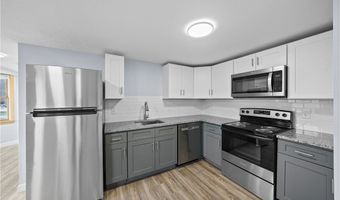 1735 Merriman Rd 202, Akron, OH 44313