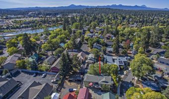 909 NW Delaware Ave, Bend, OR 97703