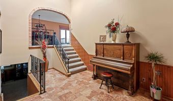 150 Lake Dr E, Annandale, MN 55302