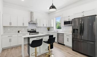 3249 ARUNDEL ON THE BAY Rd, Annapolis, MD 21403