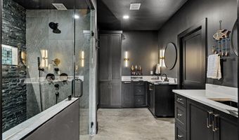 1011 NW Vaughn Rd, Bentonville, AR 72713