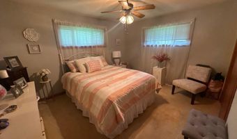 1104 W Center St, Beebe, AR 72012