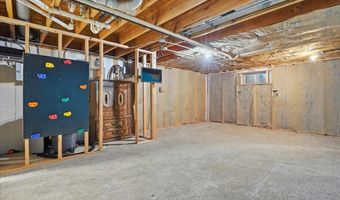 554 Longview Dr, Antioch, IL 60002
