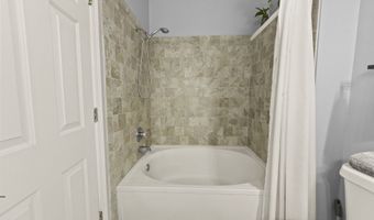933 Sandringham Dr 933, Alpharetta, GA 30004