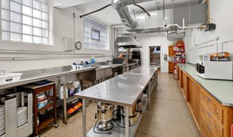 585 Central Ave, Albany, NY 12206