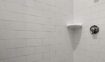 360 W 2nd 11, Boston, MA 02127