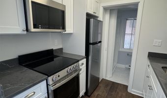 134 Middle St A, Portsmouth, NH 03801