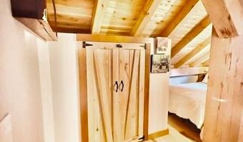 225 Redfield Rd, Barton, VT 05822