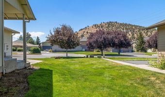 726 NE SAVANNAH Dr, Bend, OR 97701
