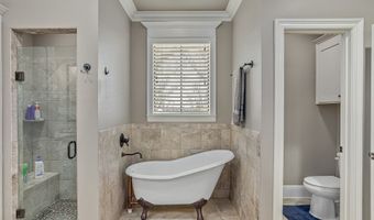 106 Pear Tree Ln, Benton, LA 71006