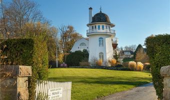 2 Harbor View Dr, Newport, RI 02840