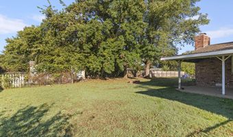 1307 S Washington Ave, Aurora, MO 65605