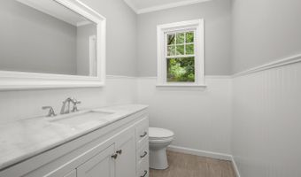 12 Cel Bret Dr, Danbury, CT 06810