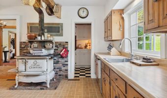9671 VT Route 12, Barnard, VT 05031