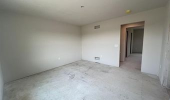 2811 Crinkle Root Dr, Fitchburg, WI 53711
