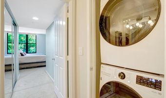 2220 N FAIRFAX Dr 308, Arlington, VA 22201