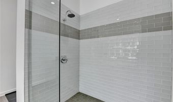 337 Lakeshore Dr, Berkeley Lake, GA 30096