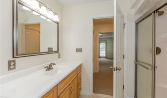 167 Cranberry Ridge Rd, Glocester, RI 02857