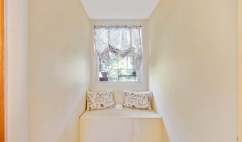 191 Lehn Springs Dr, Amherst, NY 14221