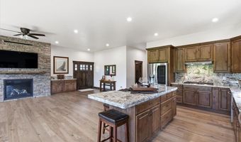 216 Mara Mdws, Athol, ID 83801