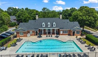 2424 Loxford Ln, Alpharetta, GA 30009