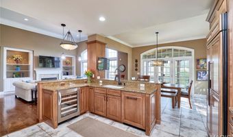 259 Meadowbrook Country Club Est, Ballwin, MO 63011