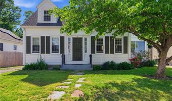30 Hopkins Ter, Cumberland, RI 02864