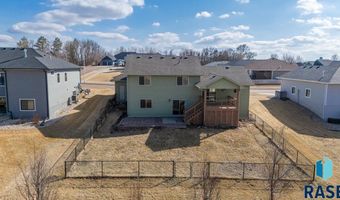 1600 E Liberty Cir, Brandon, SD 57005