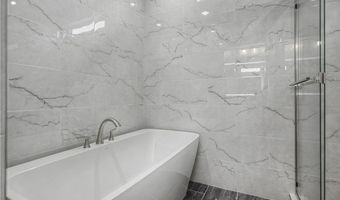 6803 SW Orange Ave, Bentonville, AR 72713