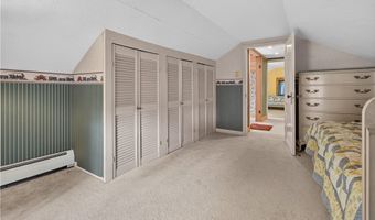 156 Woodhill Dr, Amherst, OH 44001