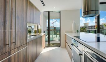 9901 W Bay Harbor Dr 601, Bay Harbor Islands, FL 33154