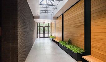 131 E BROAD St #706, Athens, GA 30601