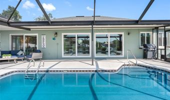 6604 DOLPHIN COVE Dr, Apollo Beach, FL 33572
