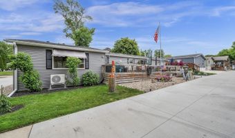 521 Okoboji Grove Rd #20, Arnolds Park, IA 51331