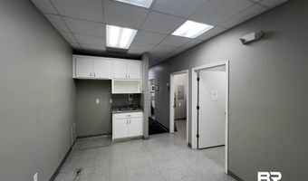 810 E Craig St, Atmore, AL 36502