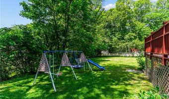 13 Angela Ct, North Providence, RI 02904