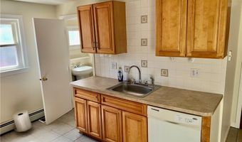 116 Summer St, Lincoln, RI 02838