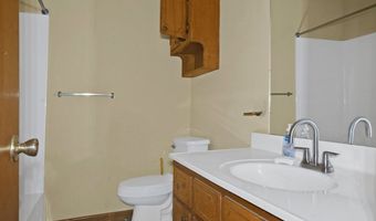 202 Gay St, Batesville, MS 38606