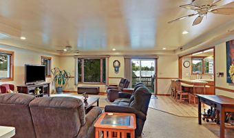144 Oakwood Dr, Antioch, IL 60002