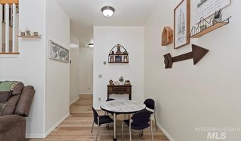 1496 Pine Rdg, Cascade, ID 83611