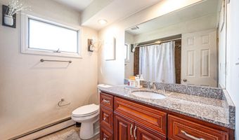 280 S Bayview Ave, Amityville, NY 11701