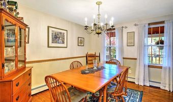 55 Whisper Ln, North Kingstown, RI 02852