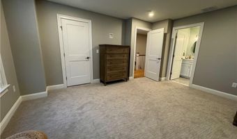 25 Franklin Rd 1, East Greenwich, RI 02818