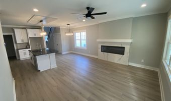 408 Summit St, Aberdeen, NC 28315