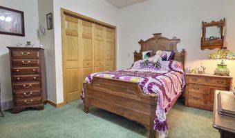 5877 Five Mile Point Rd, Allouez, MI 49805